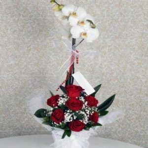 yenimahalle-çiçek-çiçekçi-çiçekçilik-segiliyebeyaz orkide+kırmızı gül-ankara yenimahalle